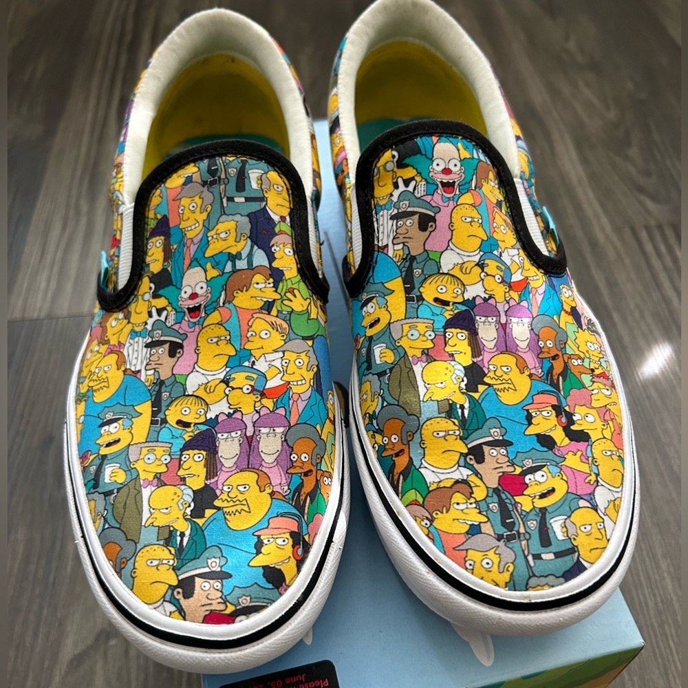 Vans x Simpsons “Springfield” comfycush Slip Ons